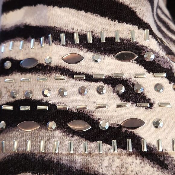 JM Collection Zebra Print Embellished Open-faced Cardigan - Picture 4 of 8